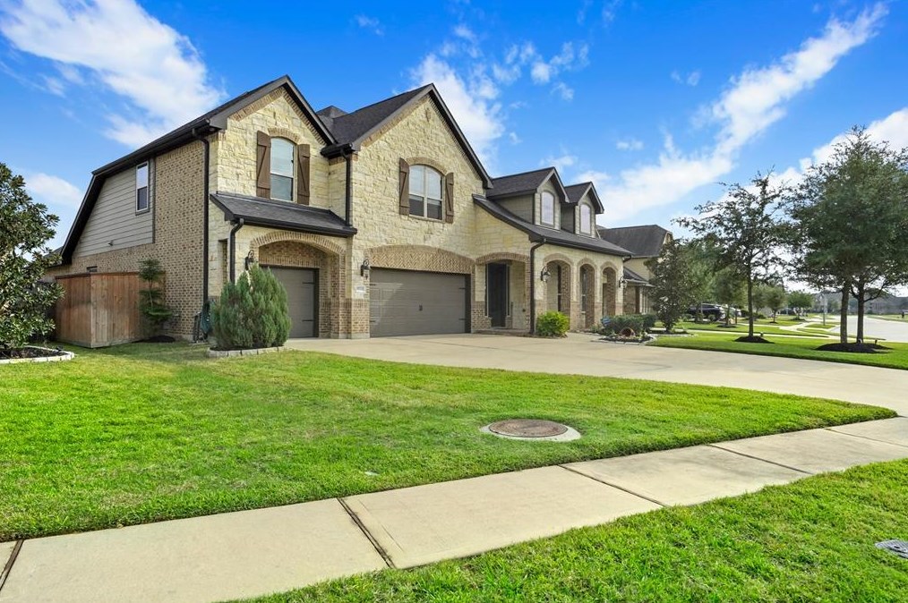 18702 Hardy Trace Dr, Tomball, TX 77377-2536