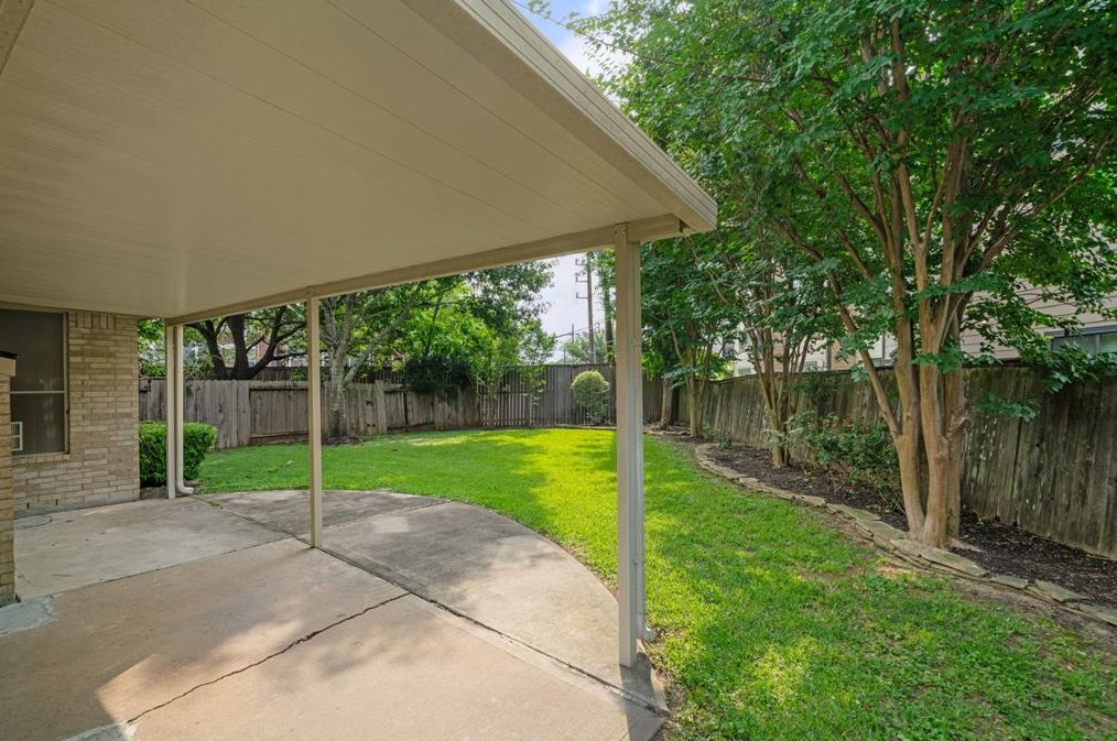 1778 Lakeside Enclave Dr, Houston TX  77077-1688 exterior