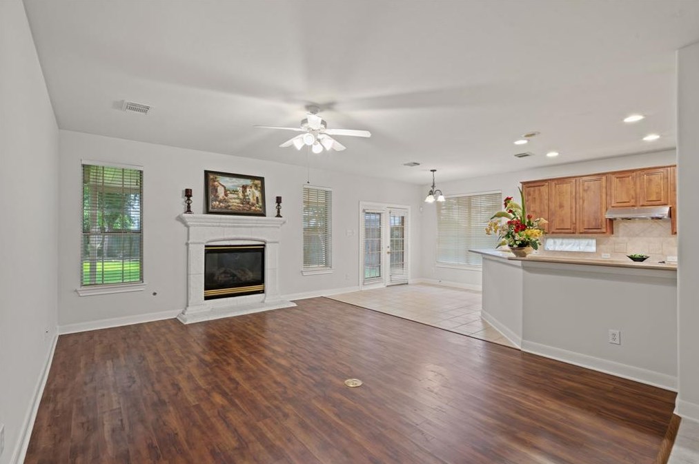 1778 Lakeside Enclave Dr, Houston TX  77077-1688 exterior