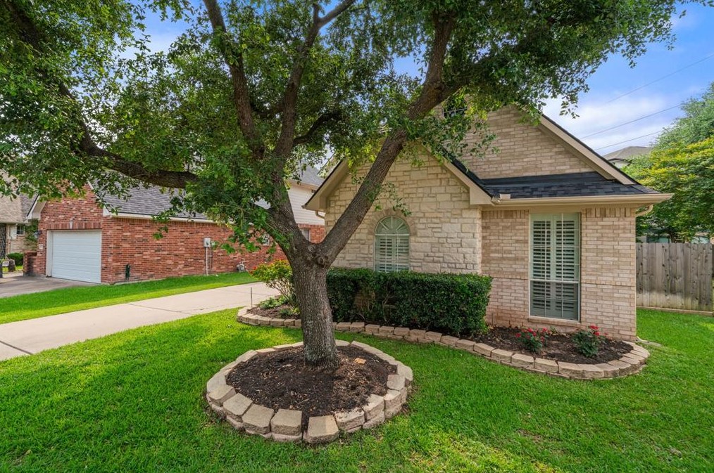 1778 Lakeside Enclave Dr, Houston TX  77077-1688 exterior