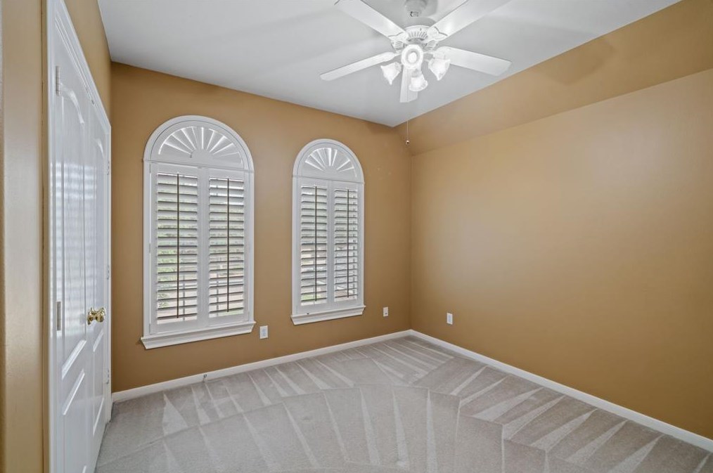 1778 Lakeside Enclave Dr, Houston TX  77077-1688 exterior