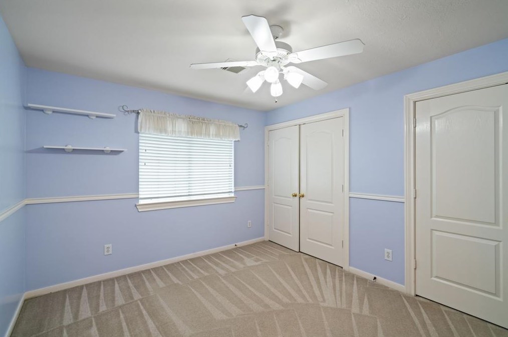 1778 Lakeside Enclave Dr, Houston TX  77077-1688 exterior