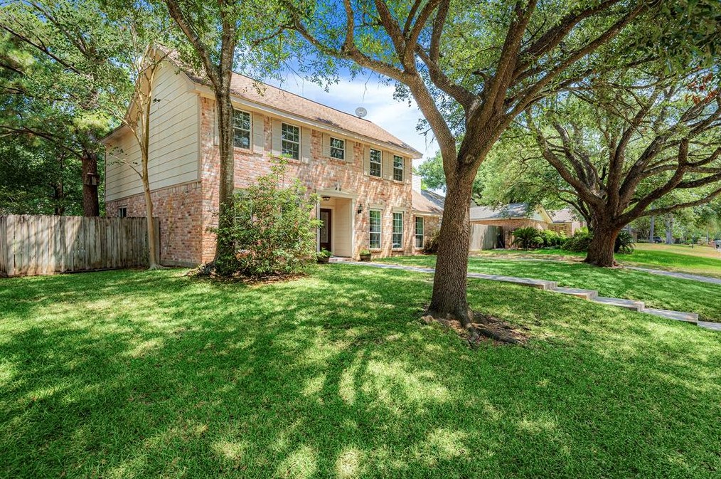 530 Pine Walk Trl, Spring, TX 77388-6124