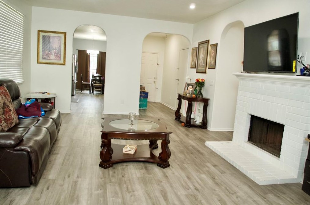 2218 Bivens Brook Dr, Houston TX  77067-3775 exterior