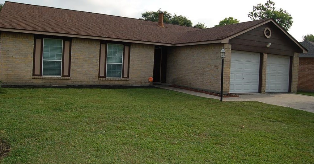 2755 Winter Park Ct, Houston, TX 77067-1142