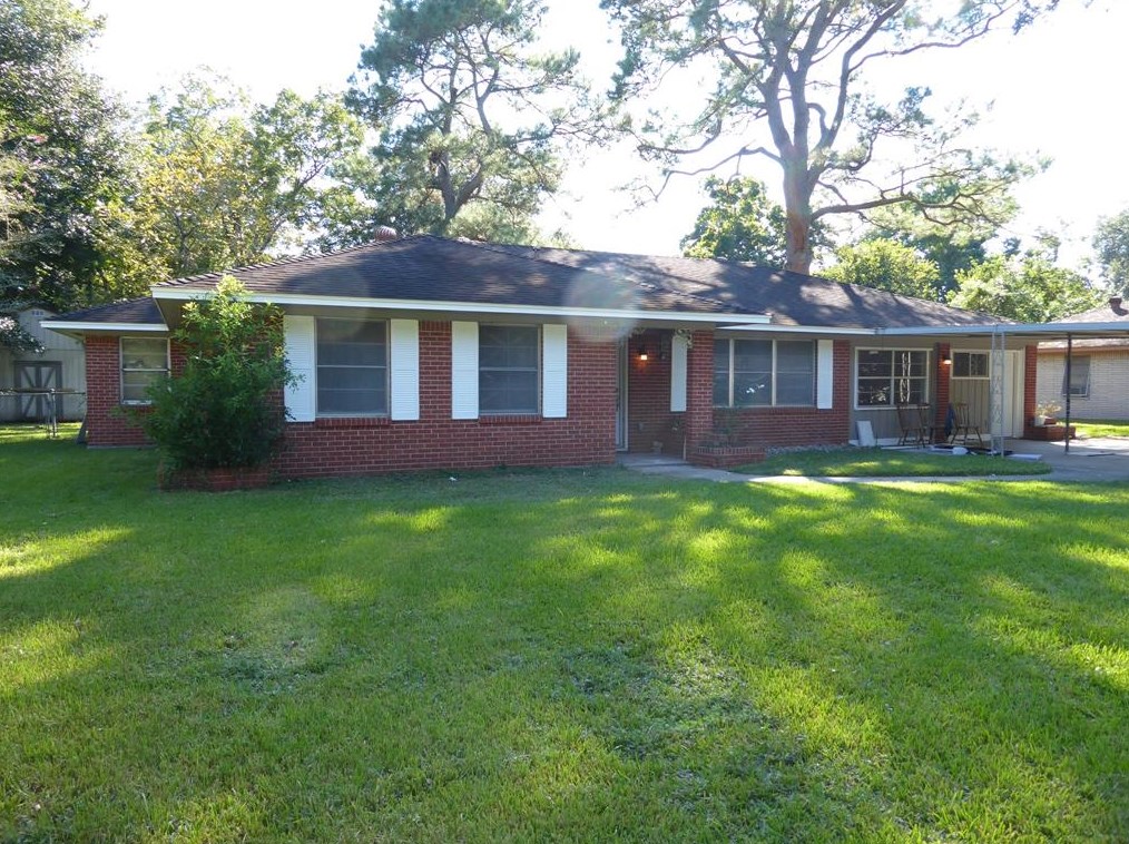 1505 Olive St, Baytown TX  77520-5731 exterior