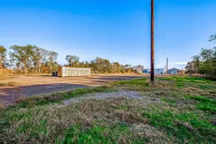 100 Mulcahy St, Damon, TX 77430 - Photo 4