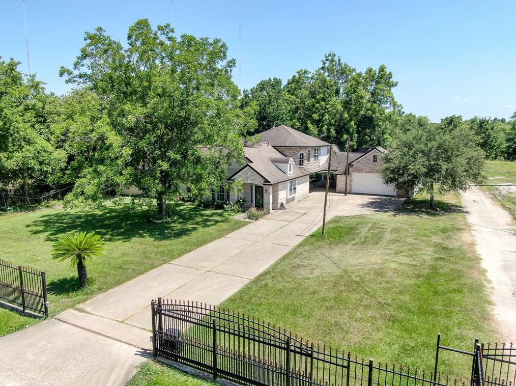 3119 Hansom Rd, Houston, TX 77038-1903
