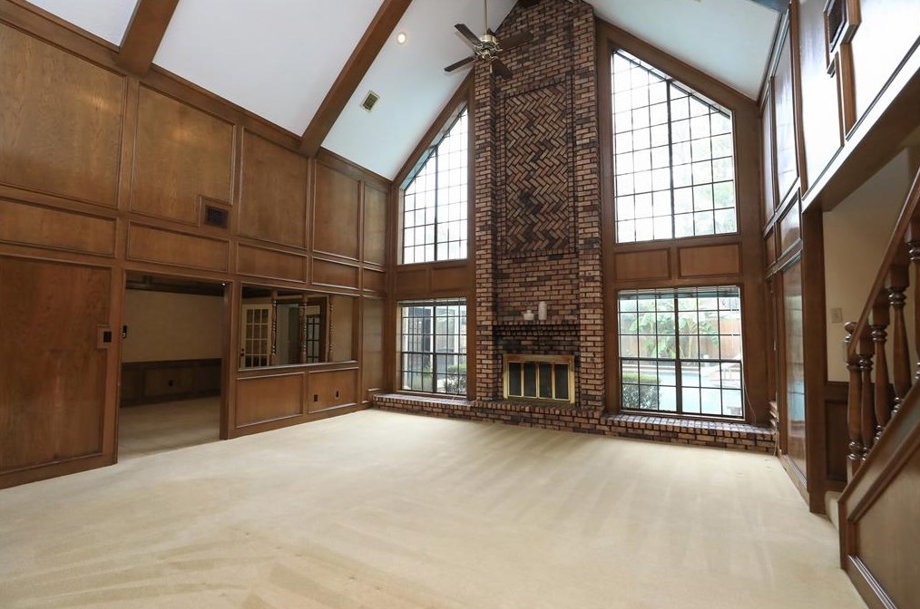 6730 Mossridge Dr, Houston TX  77069-2456 exterior