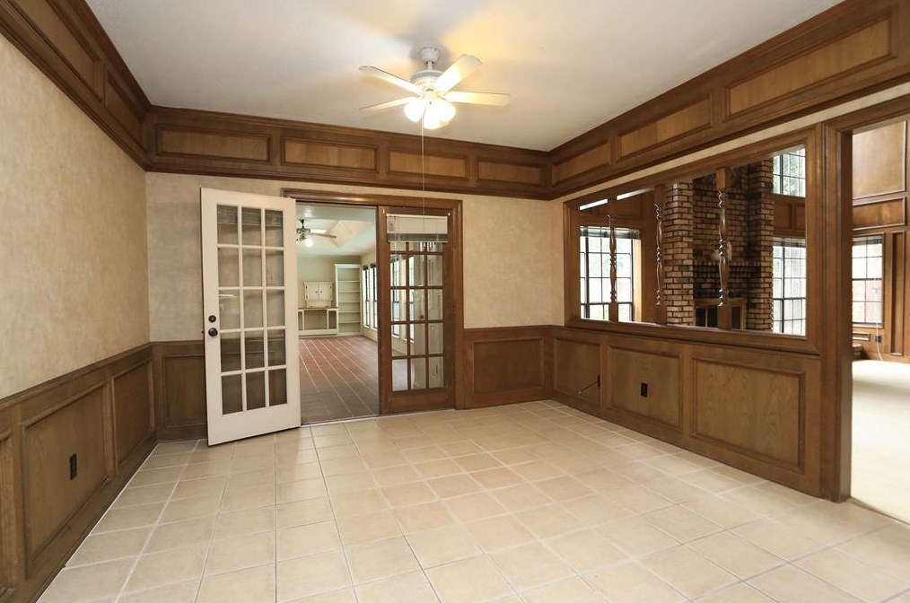 6730 Mossridge Dr, Houston TX  77069-2456 exterior