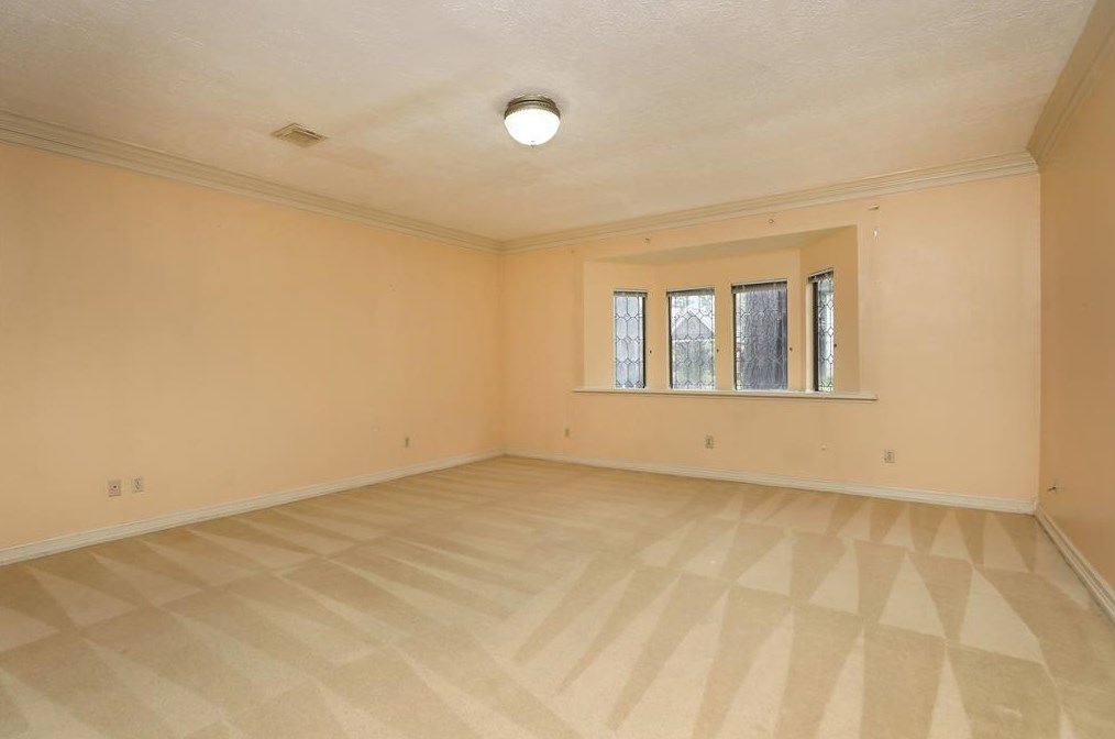 6730 Mossridge Dr, Houston TX  77069-2456 exterior