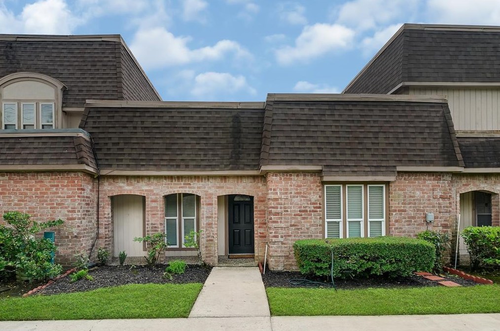 2908 Camelot Ln, Missouri City, TX 77459-2615