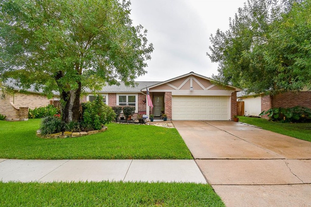 2111 First Crossing Blvd, Sugar Land, TX 77478