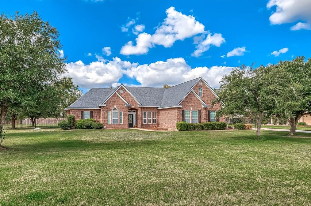 15615 Rosemary Ln, Crosby, TX 77532-4972