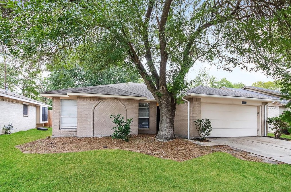 11714 Welshpool Glen Dr, Houston, TX 77066