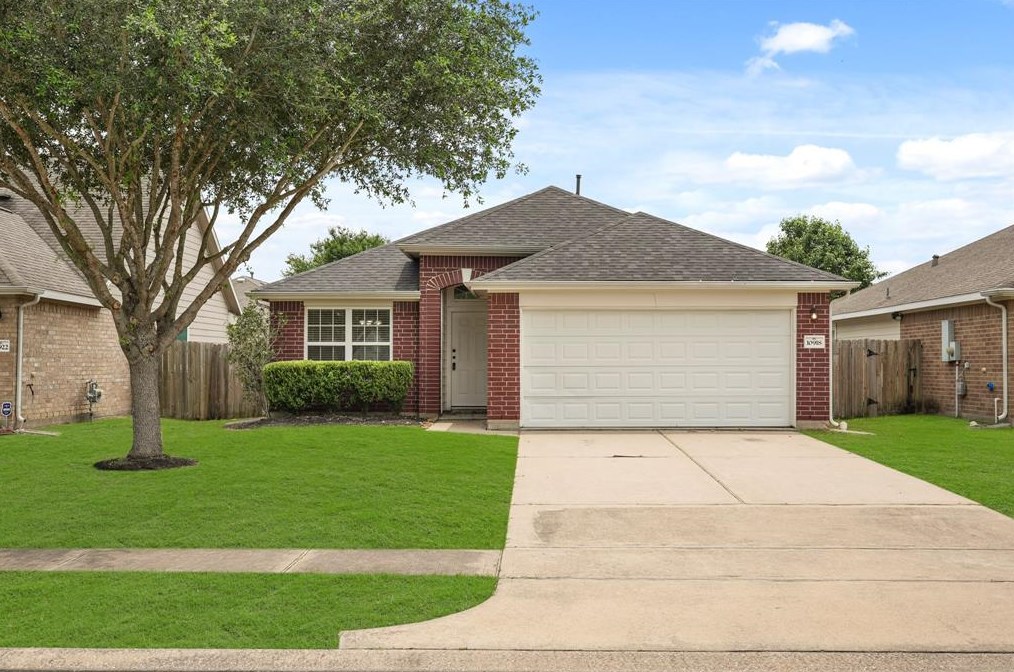 10918 Barker View Dr, Cypress, TX 77433