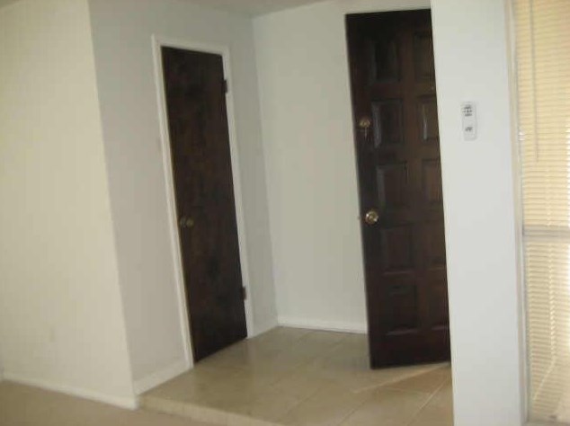 10506 Glenwolde Dr, Houston TX  77099-2110 exterior