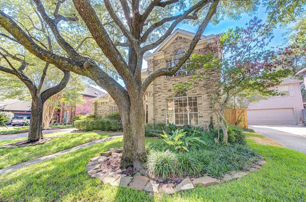 14203 Townshire Dr, Houston, TX 77077-1800