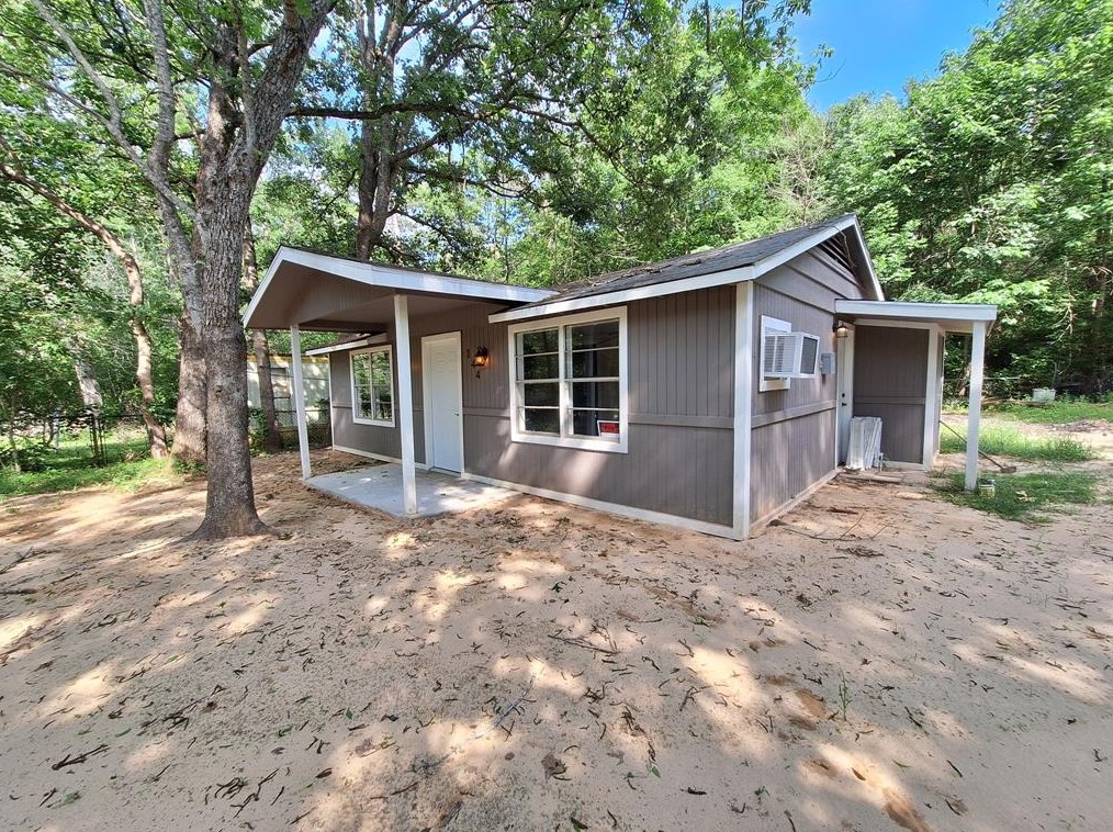 144 Harry, Livingston TX  77351-7100 exterior