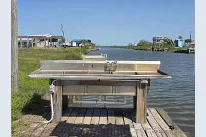 900 Mariner Street, Sargent, TX 77414 - Photo 14