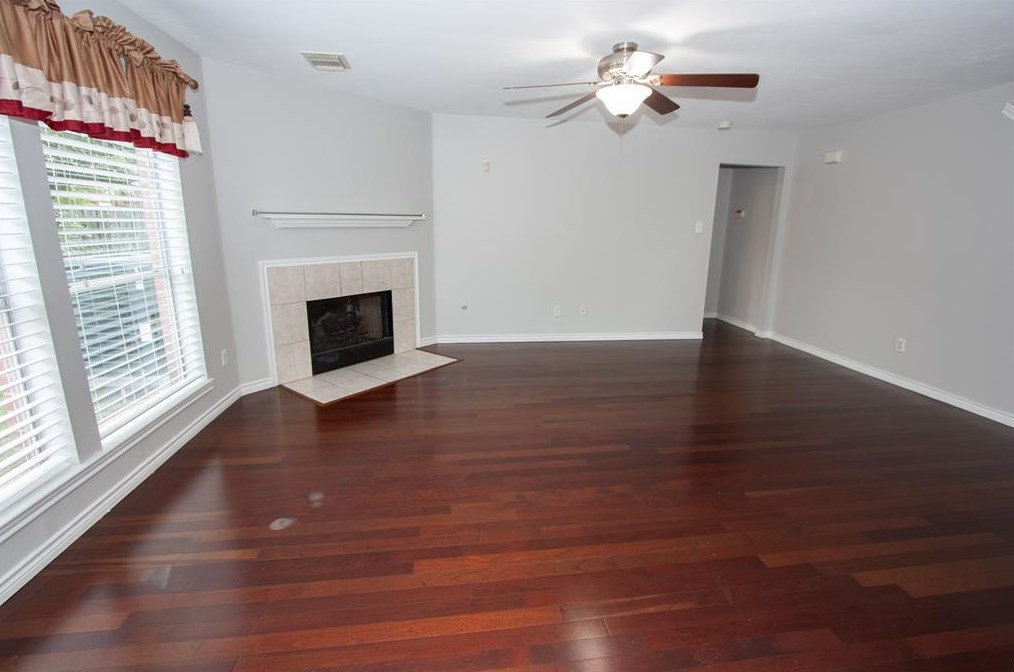 1123 Andover Dr, Pearland, TX 77584