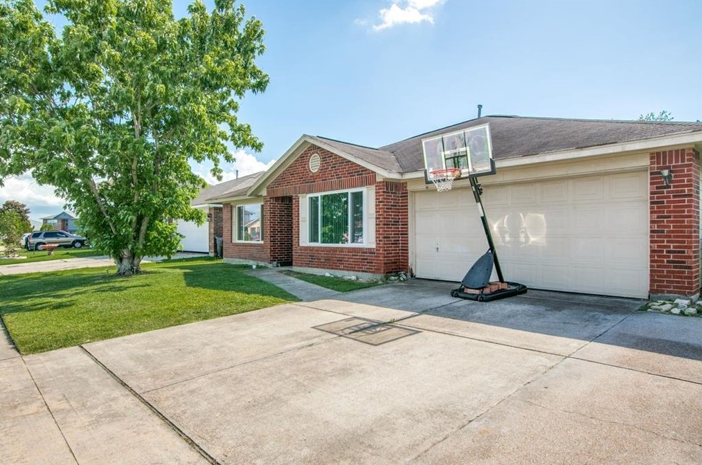11026 Golden Fern Ct, Houston, TX 77075-4674