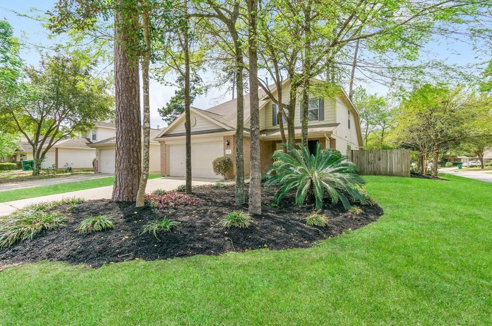 43 Bark Bend Pl, Conroe, TX 77385