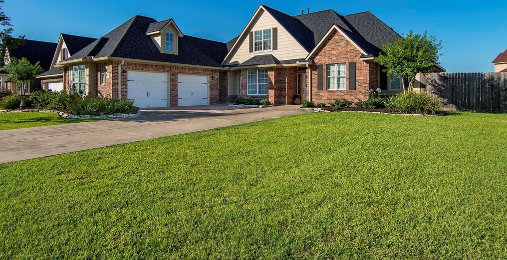 9502 St Croix Way, Baytown, TX 77523-2135
