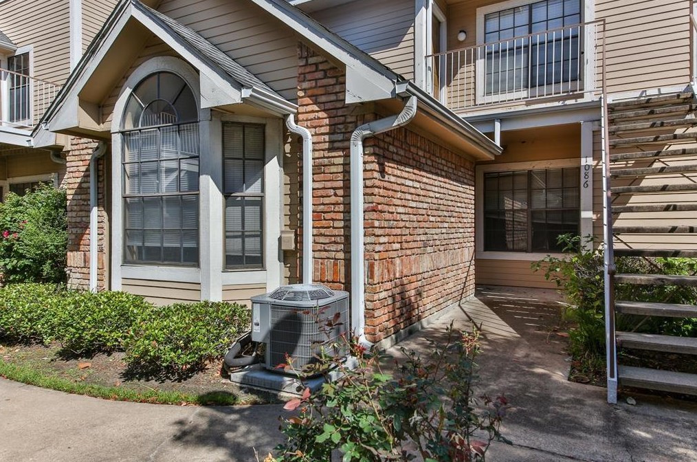 2300 Old Spanish Trl Apt 1086, Houston, TX 77054