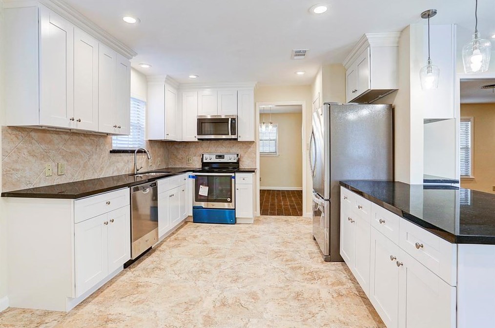 5235 Jason St, Houston, TX 77096