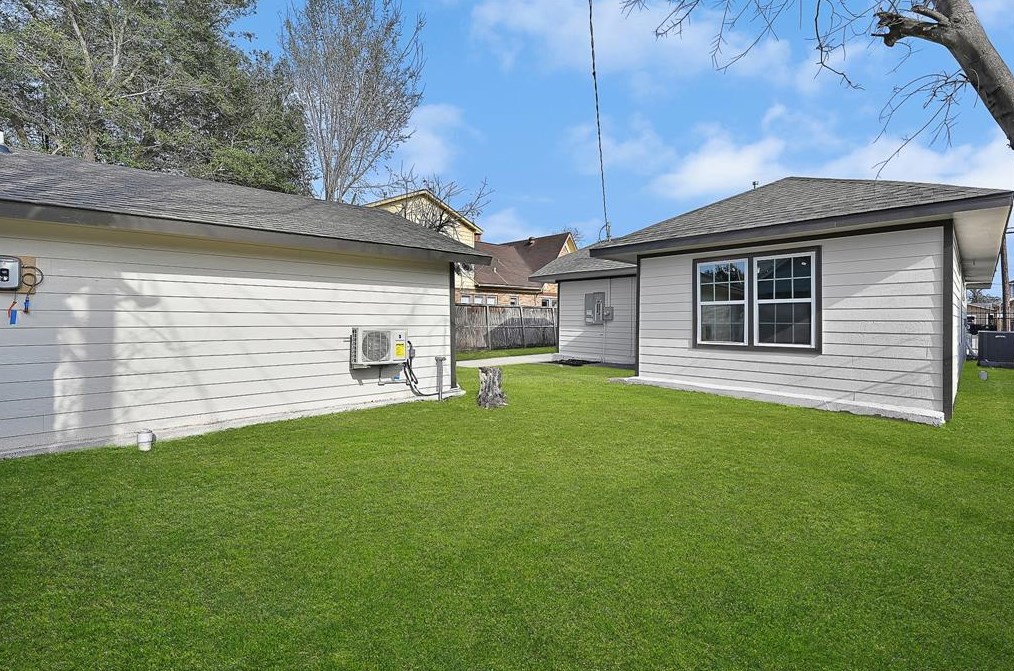 224 Everton St, Houston TX  77003-2504 exterior