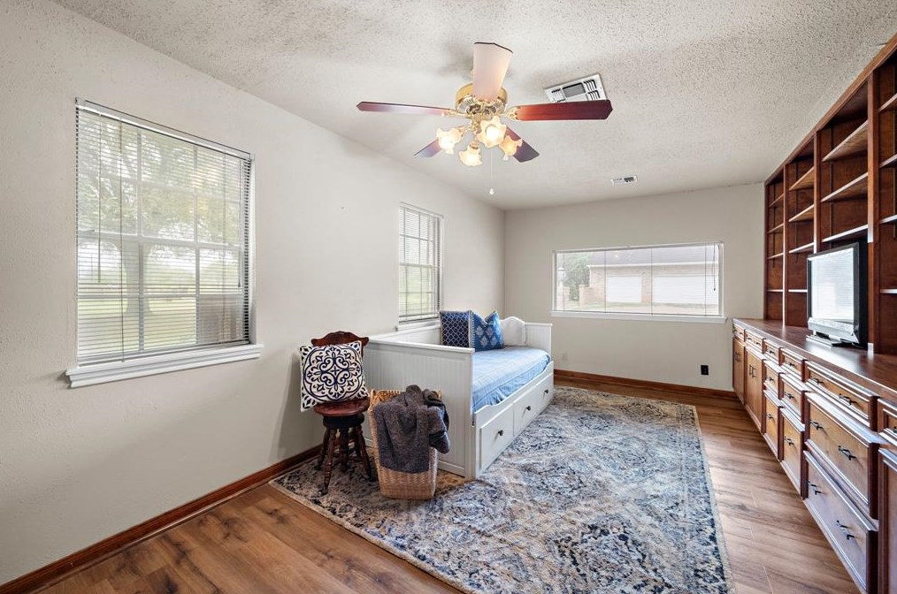 6610 Country Ln, Richmond TX 77406-7734 exterior