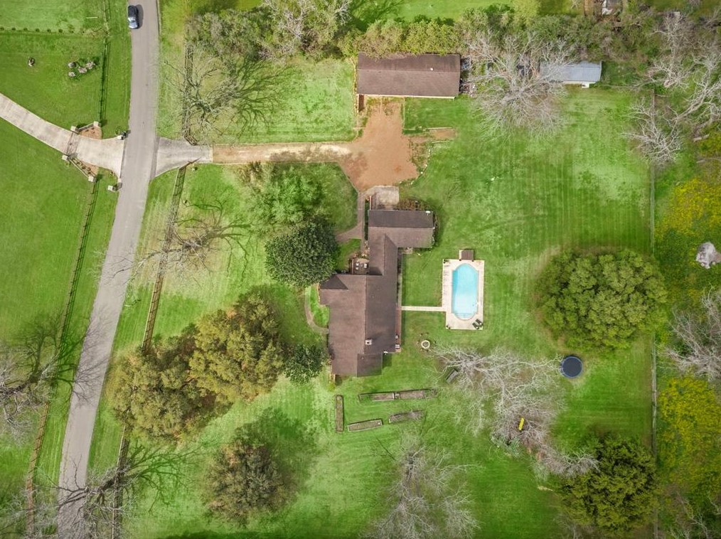 6610 Country Ln, Richmond TX 77406-7734 exterior