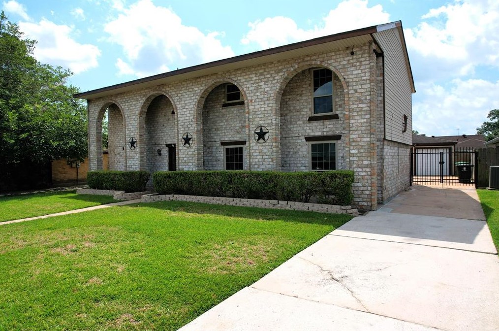 10602 Sagewick Dr, Houston, TX 77089-3331