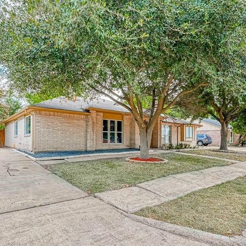 16330 Kensley Dr, Houston, TX 77082-2846