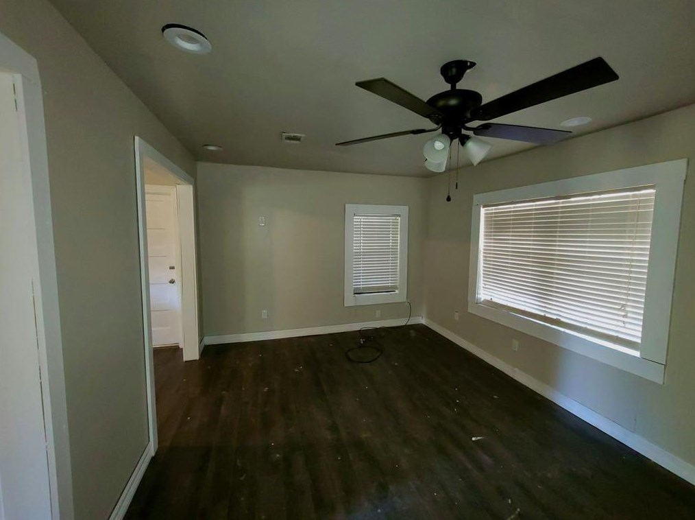 2425 8th Ave, Port Arthur TX  77642-3732 exterior