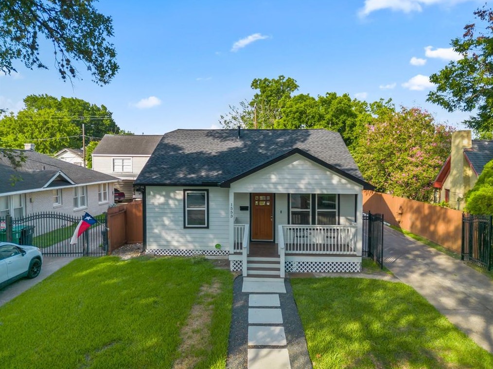 1553 Elliott St, Houston TX  77023-3673 exterior