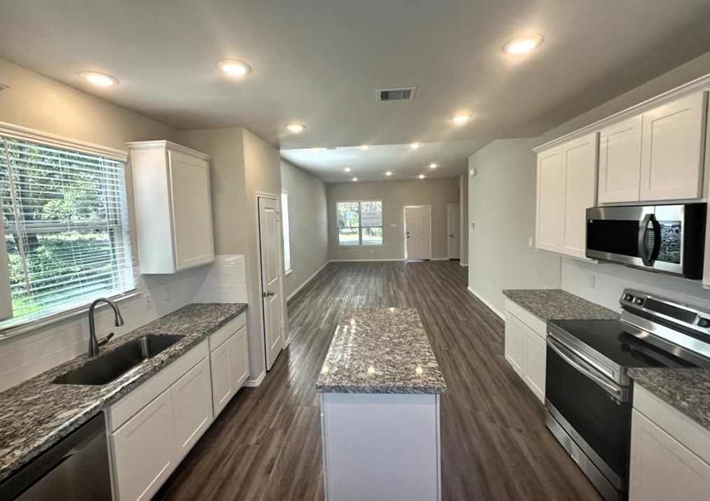14473 Pine Dr, Conroe, TX 77302