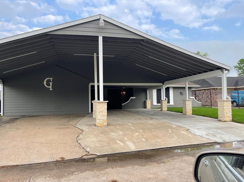 11110 Tamworth Dr, Houston, TX 77016-2130