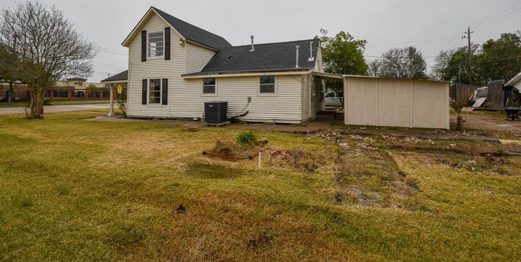 424 Broadway St, Morgans Point TX  77571-5316 exterior