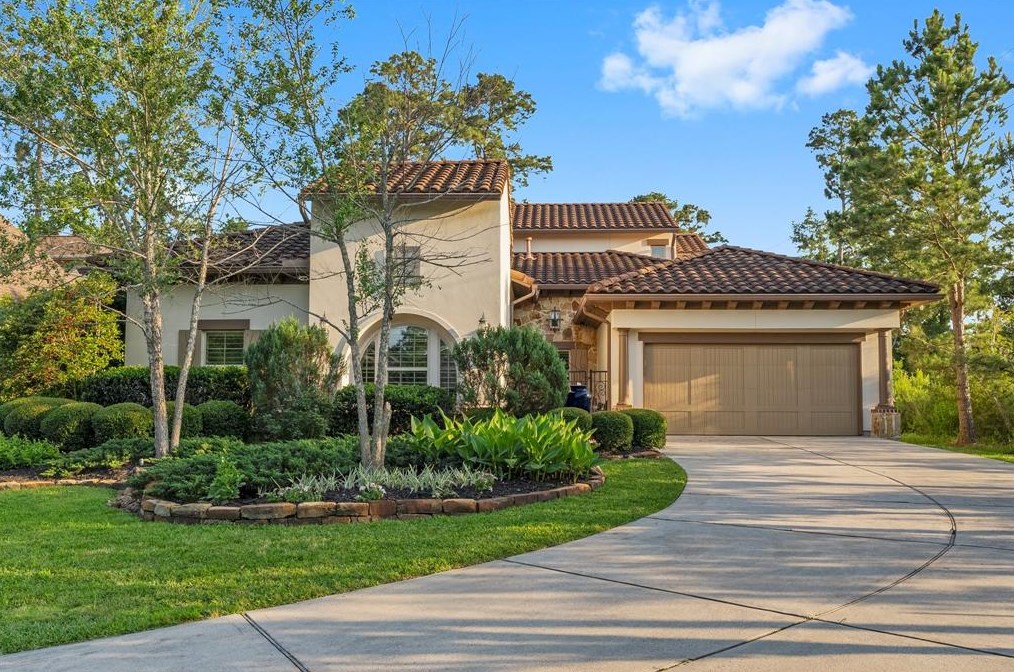131 Cresta Bend Pl, Spring, TX 77389-2035
