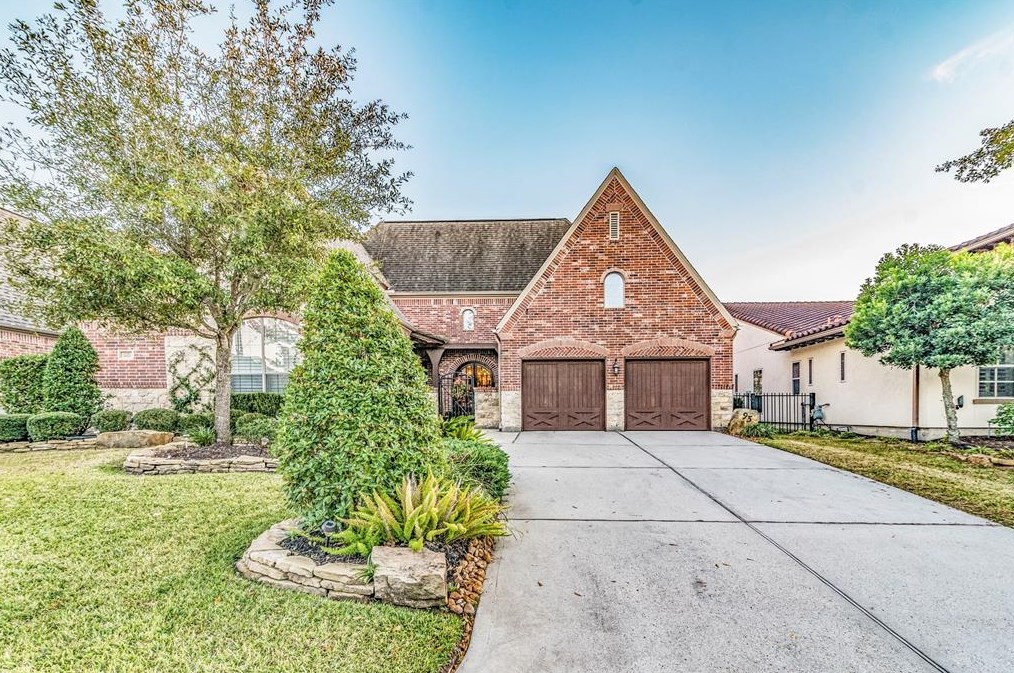 95 Crystal Canyon Cir, Spring, TX 77389-5311