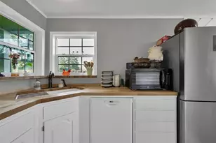 10496 Summit Dr, Willis, TX 77318 - Photo 12