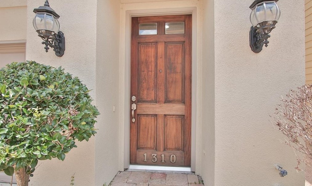 1310 Sherwood Point Ln, Houston, TX 77043