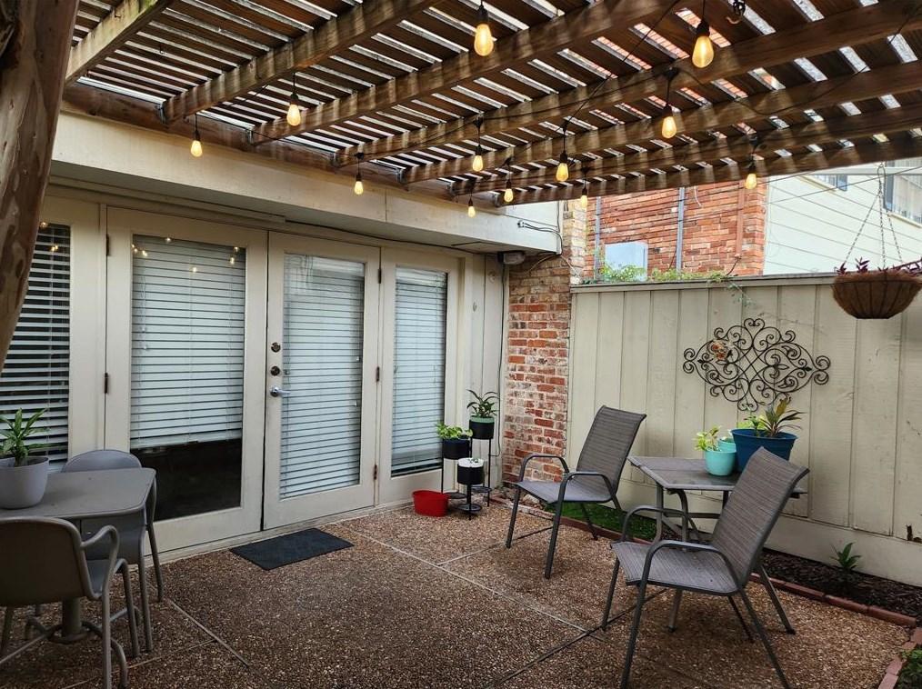 12666 Rip Van Winkle Dr # 6, Houston, TX