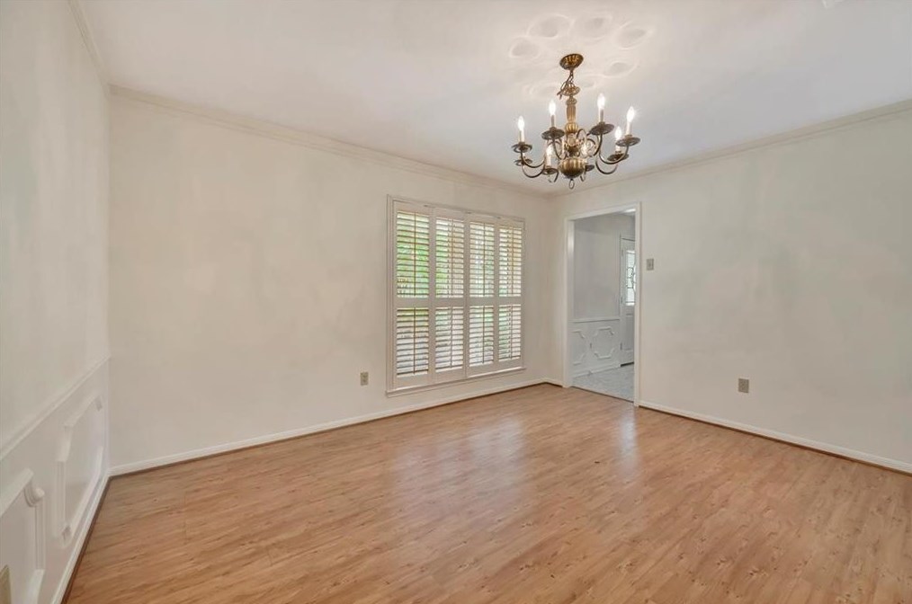 4002 Laurel Grv Dr, Taylor Lake Village TX 77586-5015 exterior