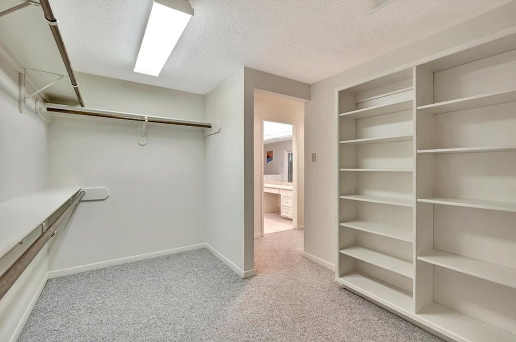 4002 Laurel Grv Dr, Taylor Lake Village TX 77586-5015 exterior