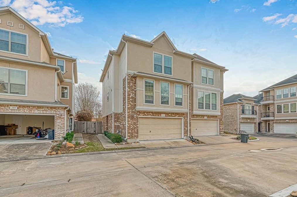 7816 Stoneyway Dr, Houston, TX 77040