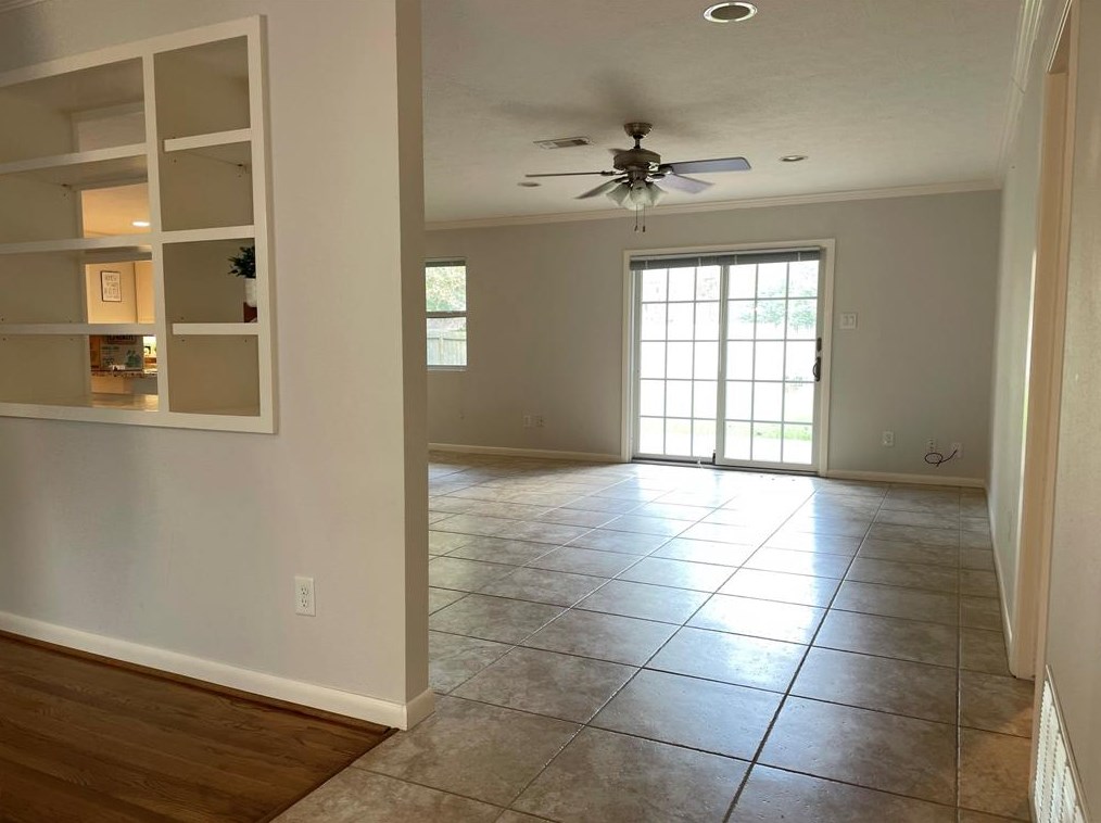 8627 Mcavoy Dr, Houston TX  77074-7307 exterior