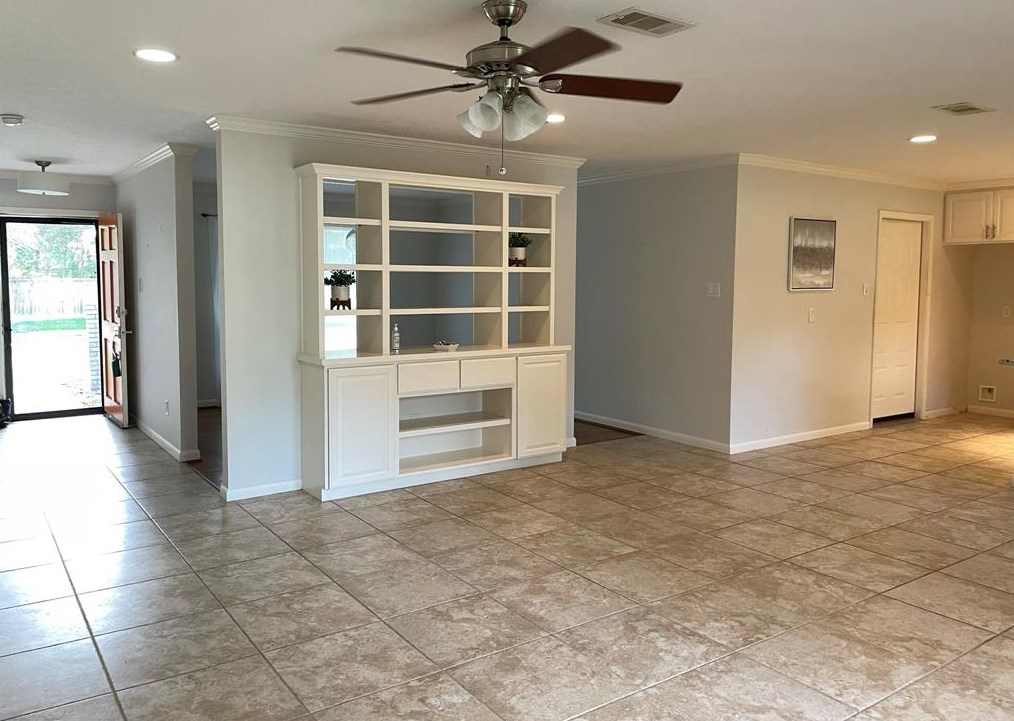 8627 Mcavoy Dr, Houston TX  77074-7210 exterior